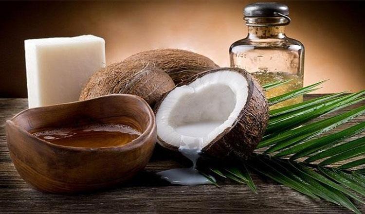 ত্বক ও চুলের যত্নে নারিকেল তেলের তেলসমাতি