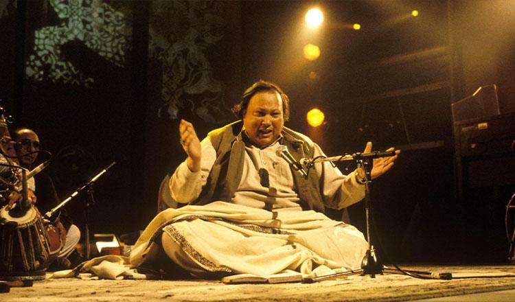 উস্তাদ নুসরাত ফতেহ আলি খান