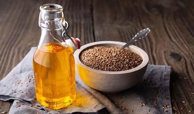 ত্বক ও চুলের যত্নে সেরা উপাদান ‘তিসির তেল’