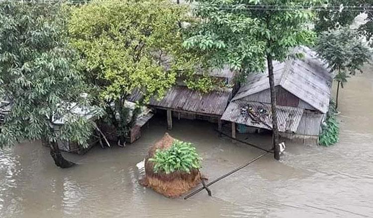 বন্যার আগে সুরক্ষায় যা করবেন