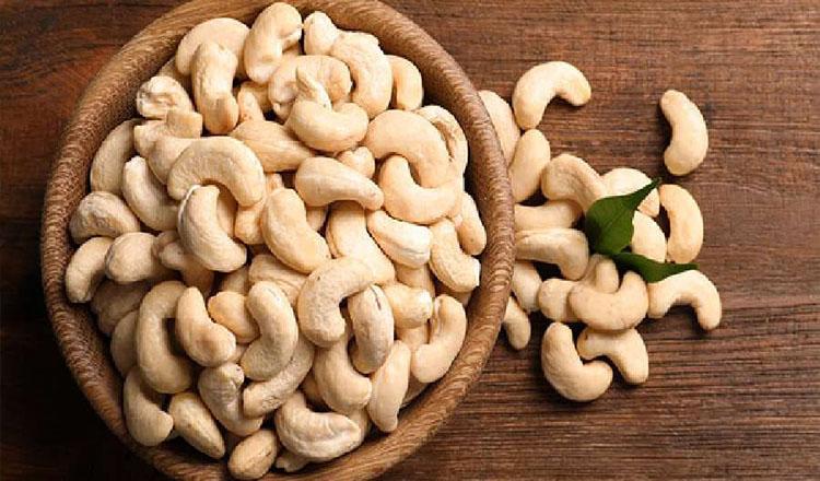 উত্তম আমিষের গুণে ভরা ‘কাজুবাদাম’