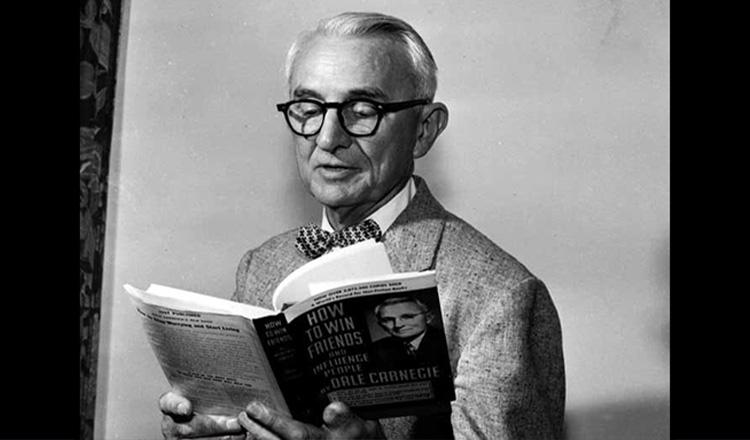 ‘ছোট ছোট দুশ্চিন্তা যা দুই আঙুলে পিষে ফেলতে পারি তার কাছে আমরা হেরে যাই’