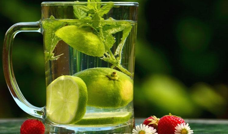 যে পানিতে ওজন কমে গ্যাস্ট্রিক যায় দূরে